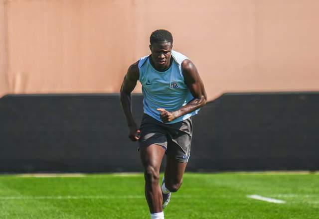 九游APP-盖伊2天后首秀，申花新三叉戟互补，马镇预定一门 签李昊基本没戏